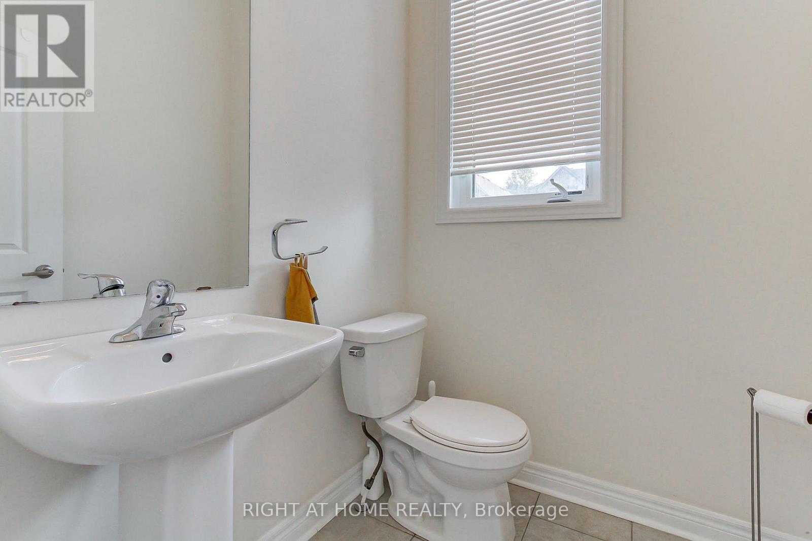 2236 Lozenby Street, Innisfil, Ontario  L9S 0M8 - Photo 17 - N12469953