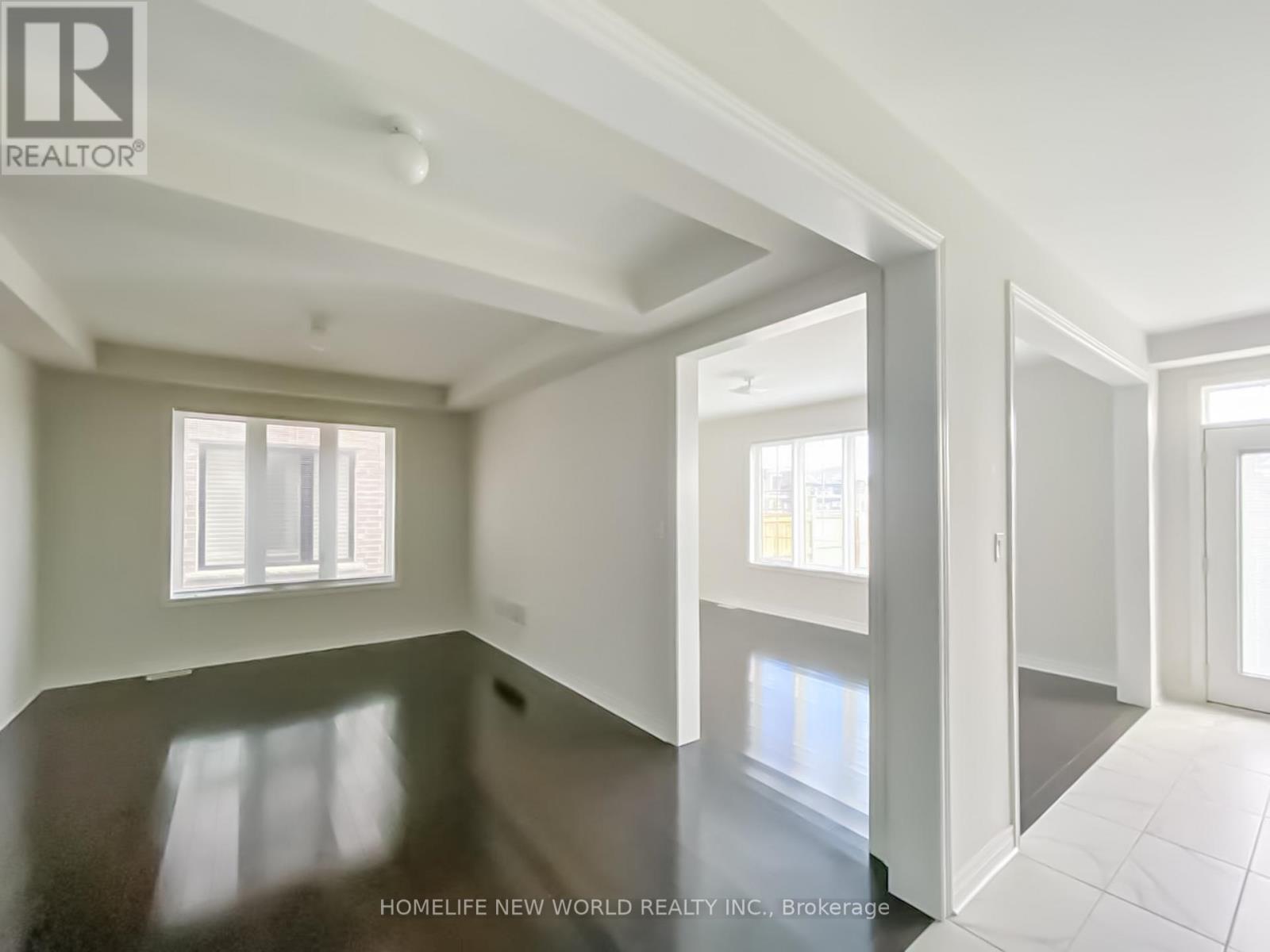 77 Brookfam Street, Richmond Hill, Ontario  L4S 0H9 - Photo 3 - N12469962