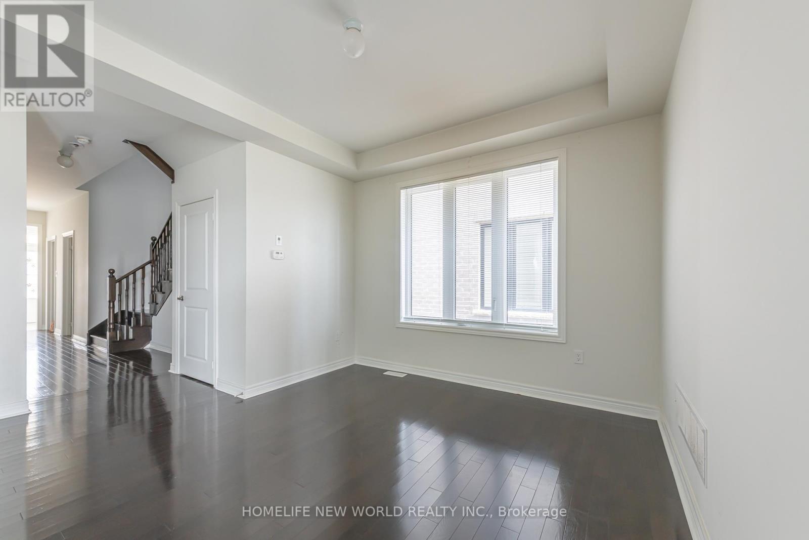 77 Brookfam Street, Richmond Hill, Ontario  L4S 0H9 - Photo 4 - N12469962