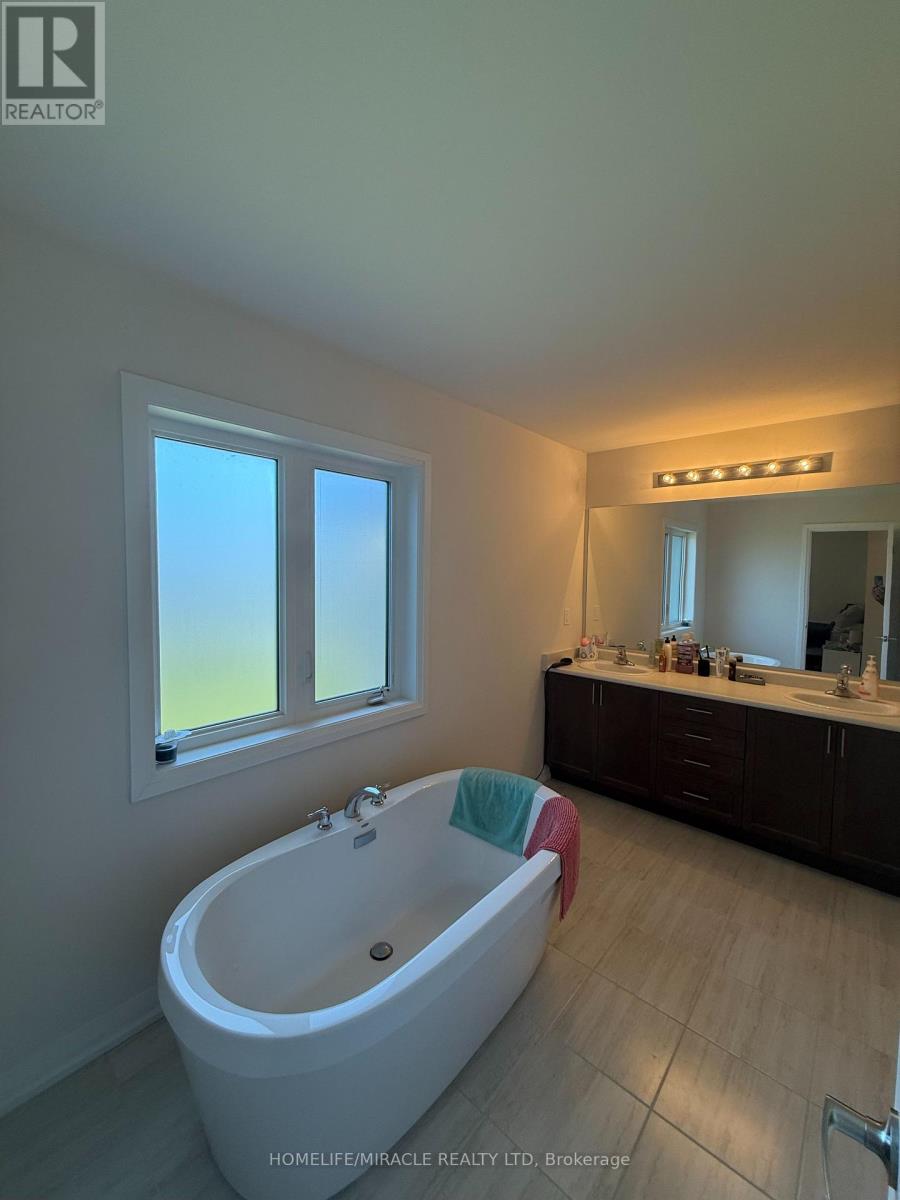 3 Federica Crescent, Wasaga Beach, Ontario  L9Z 0N5 - Photo 14 - S12469921