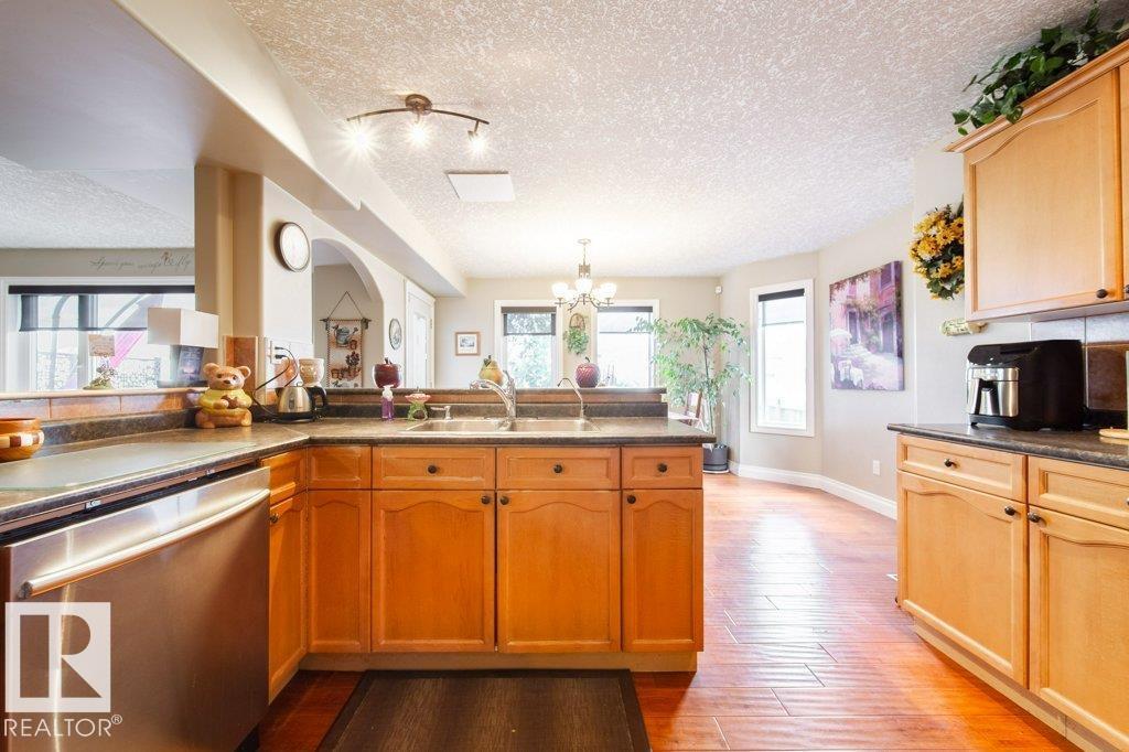 6040 166 Av Nw, Edmonton, Alberta  T5Y 0A8 - Photo 11 - E4462669