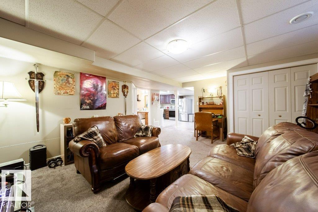 6040 166 Av Nw, Edmonton, Alberta  T5Y 0A8 - Photo 32 - E4462669