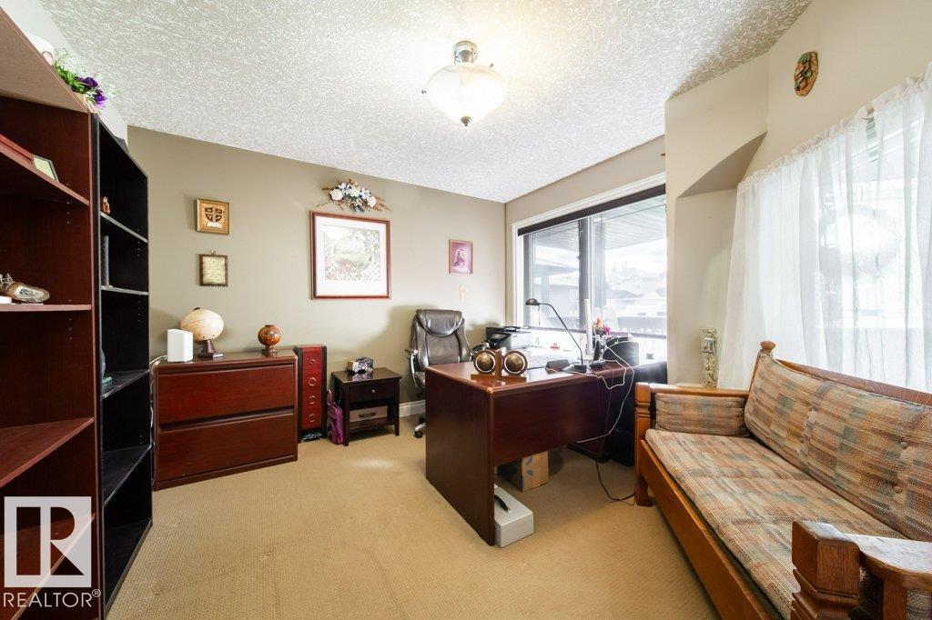 6040 166 Av Nw, Edmonton, Alberta  T5Y 0A8 - Photo 5 - E4462669