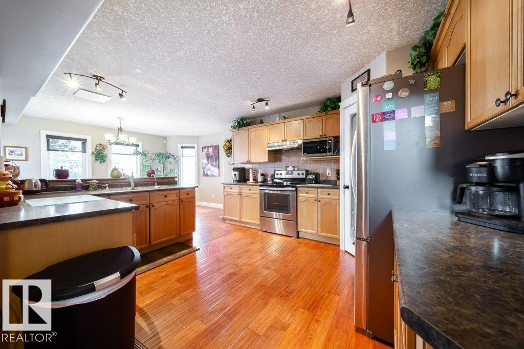 6040 166 Av Nw, Edmonton, Alberta  T5Y 0A8 - Photo 8 - E4462669