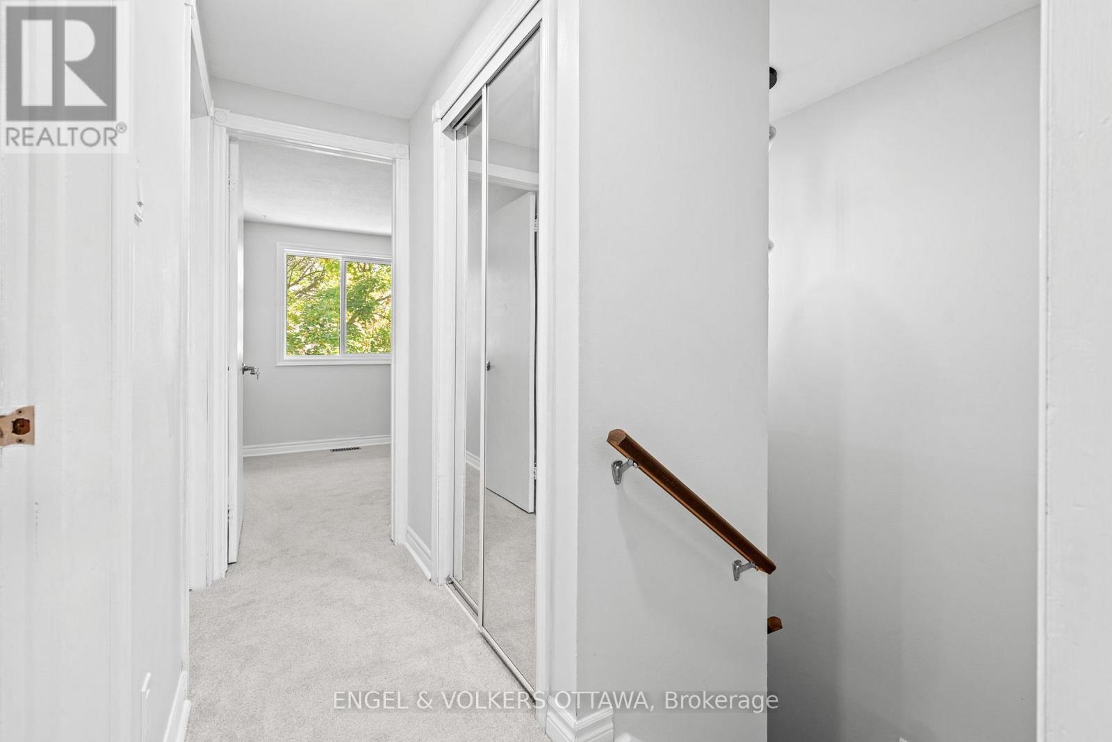 1540 Mimosa Avenue, Ottawa, Ontario  K1G 4C9 - Photo 17 - X12469980