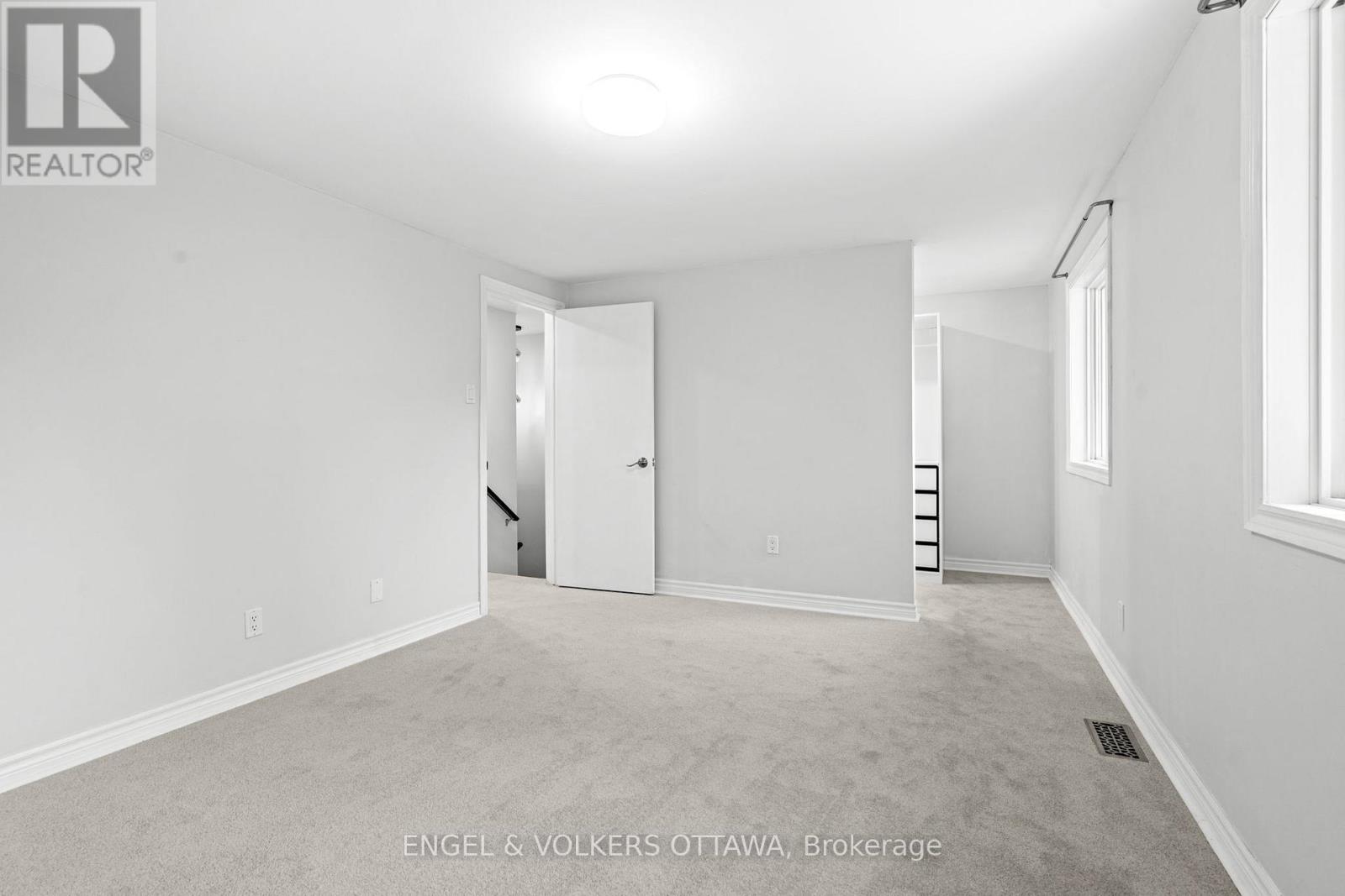 1540 Mimosa Avenue, Ottawa, Ontario  K1G 4C9 - Photo 20 - X12469980