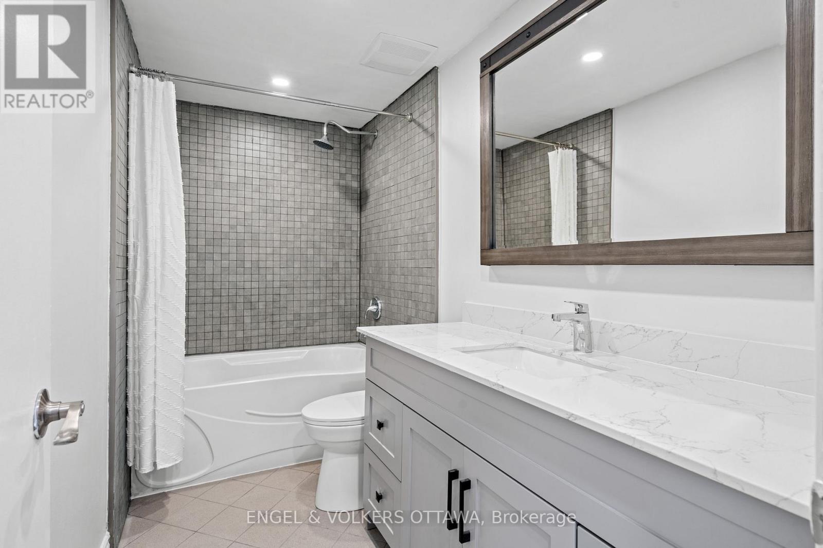1540 Mimosa Avenue, Ottawa, Ontario  K1G 4C9 - Photo 22 - X12469980