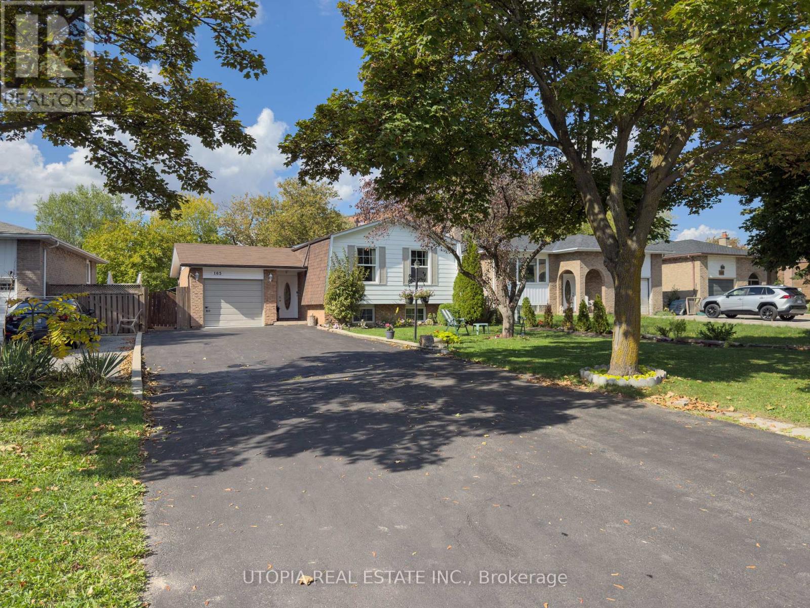 165 NORTH SERVICE ROAD E, Oakville, Ontario