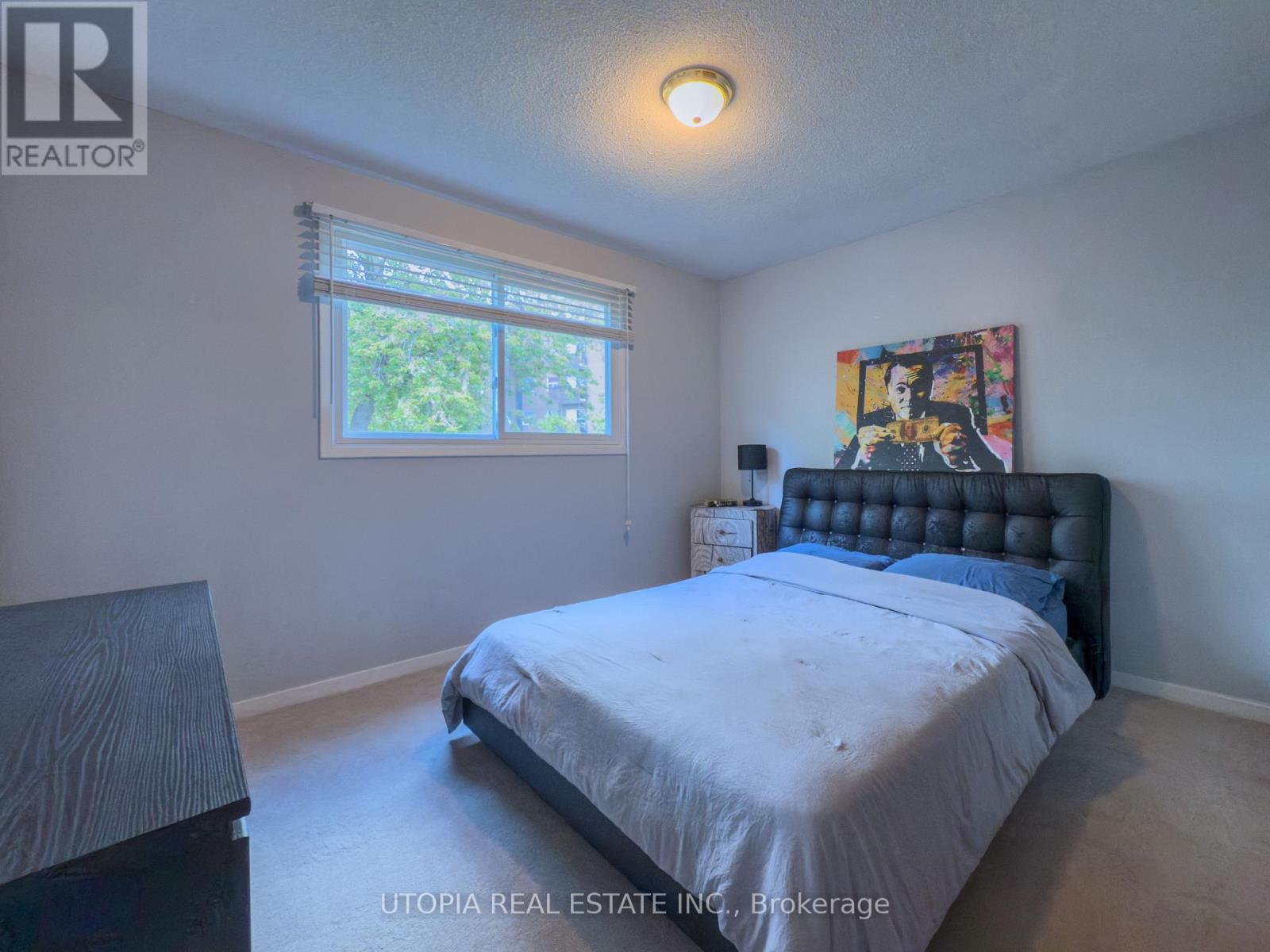 165 North Service Road E, Oakville, Ontario  L6H 1A4 - Photo 30 - W12469920