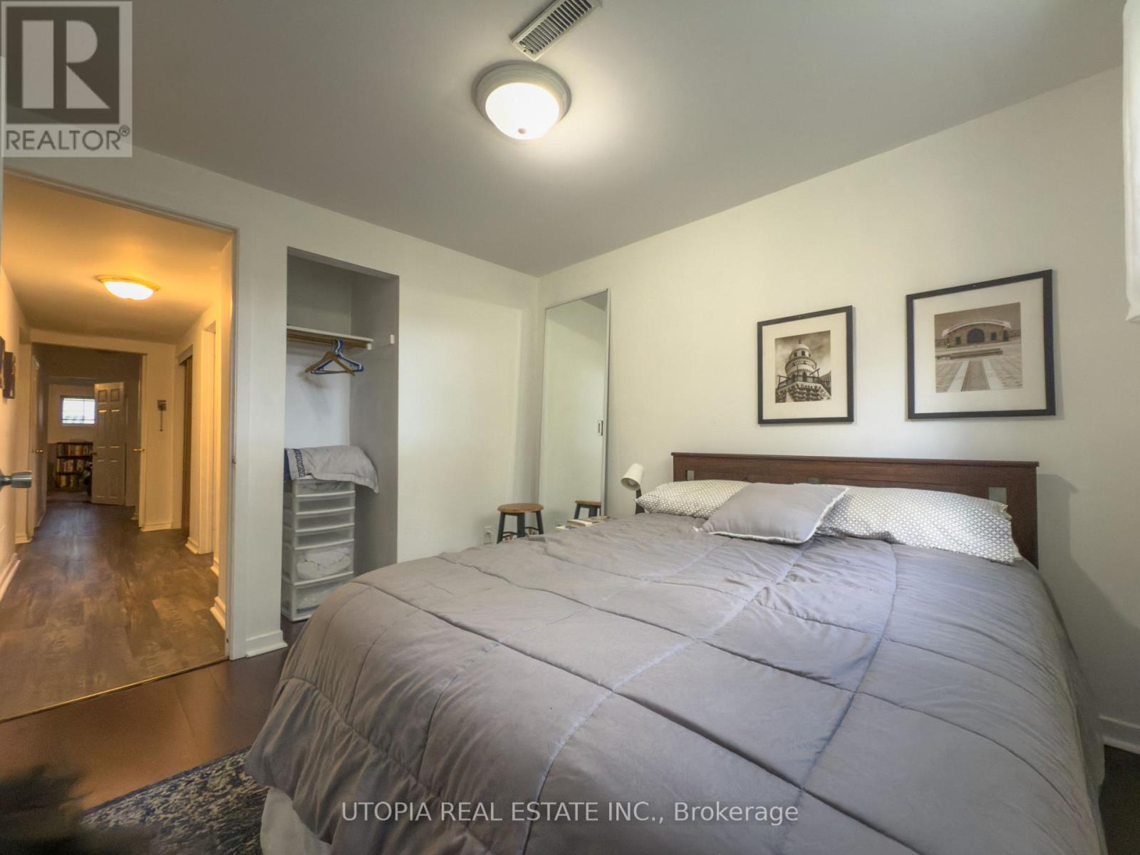 165 North Service Road E, Oakville, Ontario  L6H 1A4 - Photo 36 - W12469920