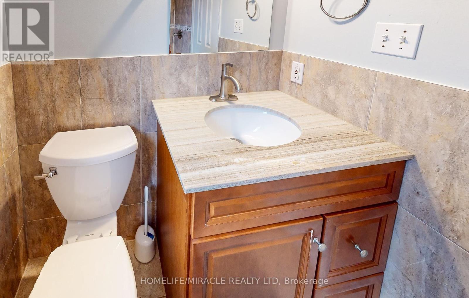 36 Mannel Crescent, Brampton, Ontario  L6Y 5E2 - Photo 22 - W12469944