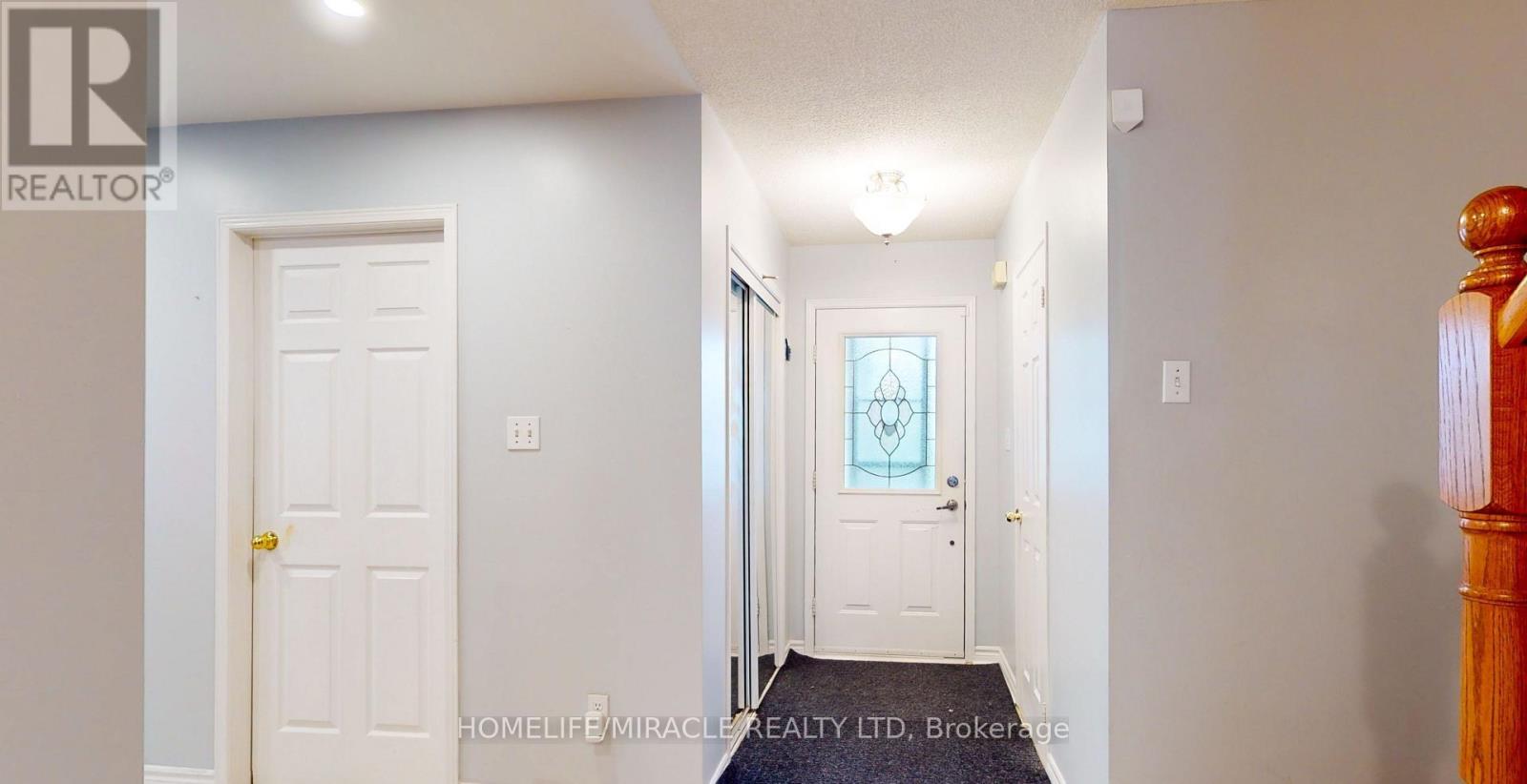 36 Mannel Crescent, Brampton, Ontario  L6Y 5E2 - Photo 7 - W12469944