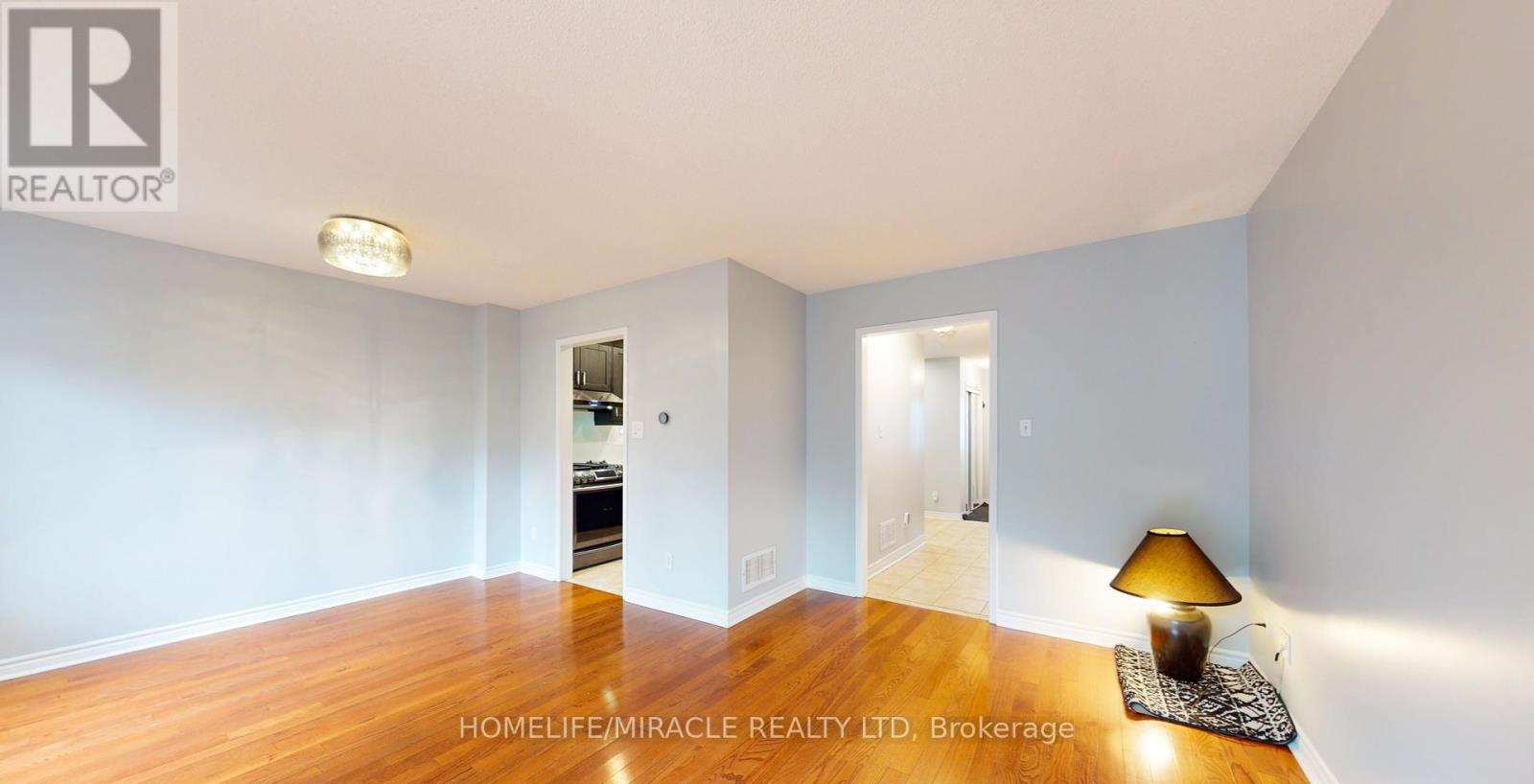 36 Mannel Crescent, Brampton, Ontario  L6Y 5E2 - Photo 8 - W12469944