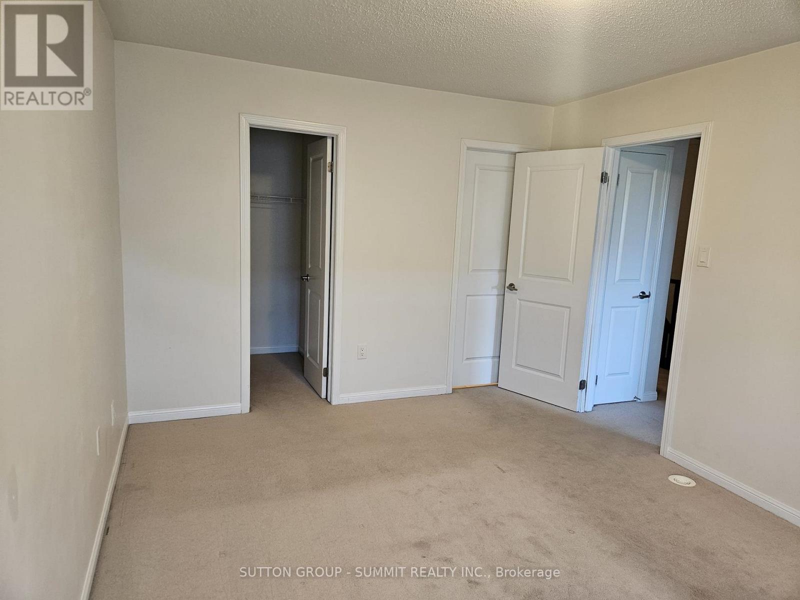 240 Septimus Heights, Milton, Ontario  L9T 8N5 - Photo 6 - W12469945