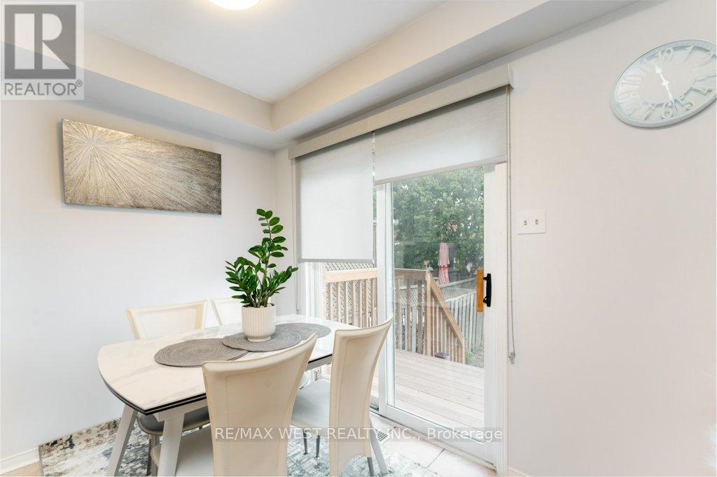 3143 Clayhill Road, Mississauga, Ontario  L5B 4J3 - Photo 19 - W12469952