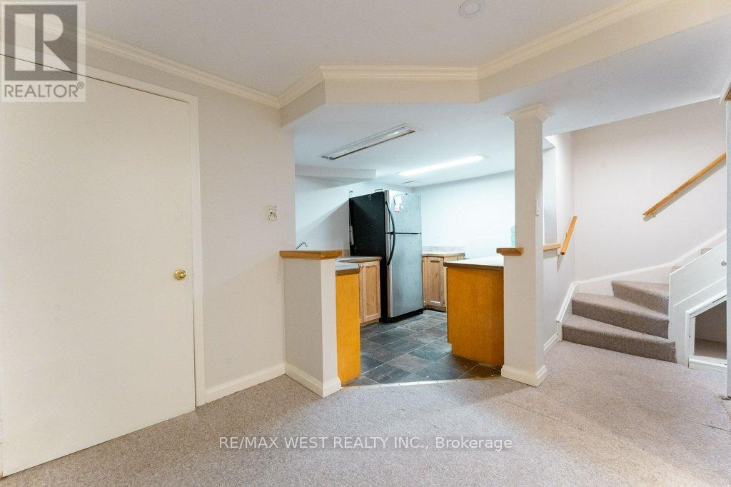 3143 Clayhill Road, Mississauga, Ontario  L5B 4J3 - Photo 43 - W12469952
