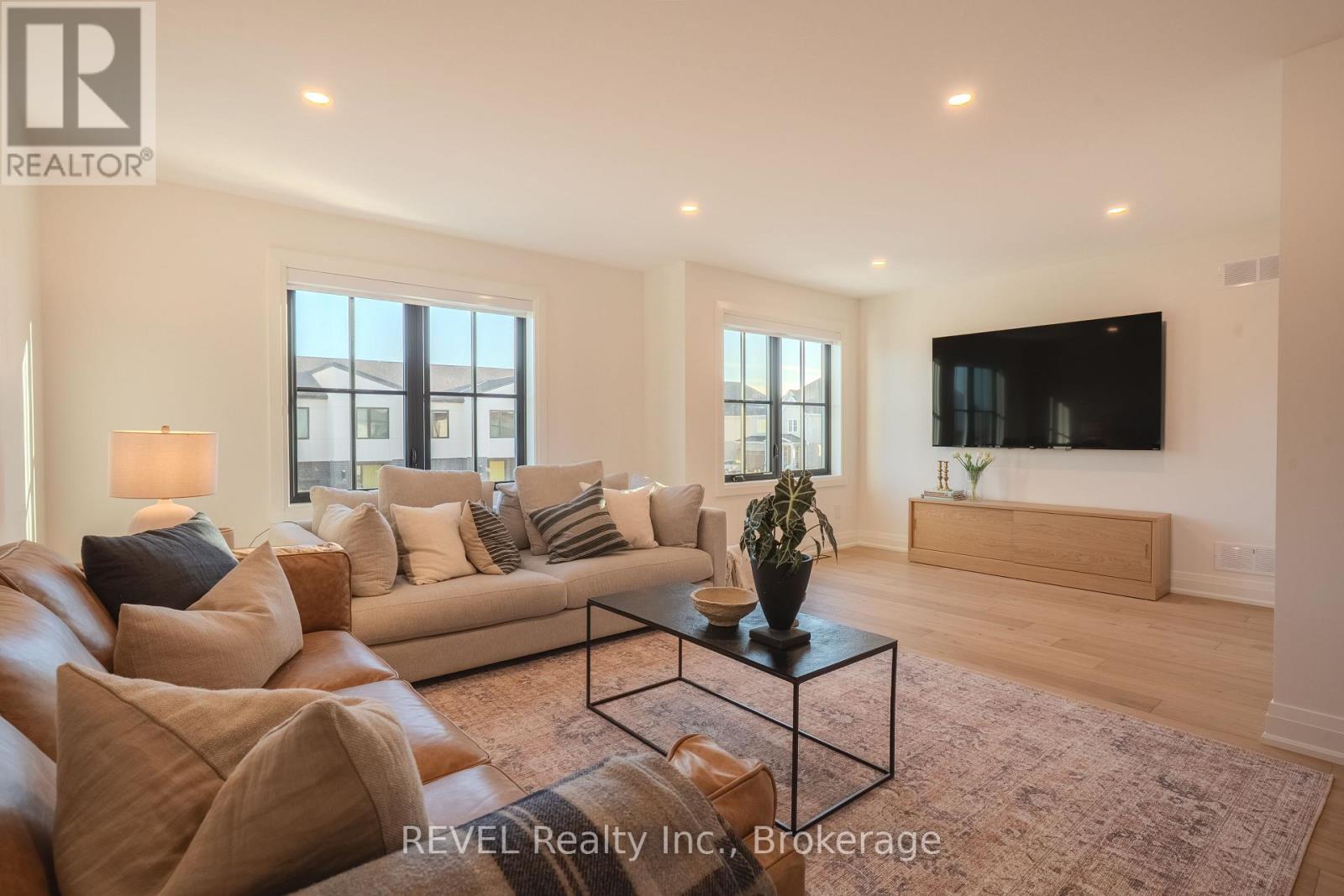 21 Arsenault Crescent, Pelham, Ontario  L0S 1E1 - Photo 20 - X12469973