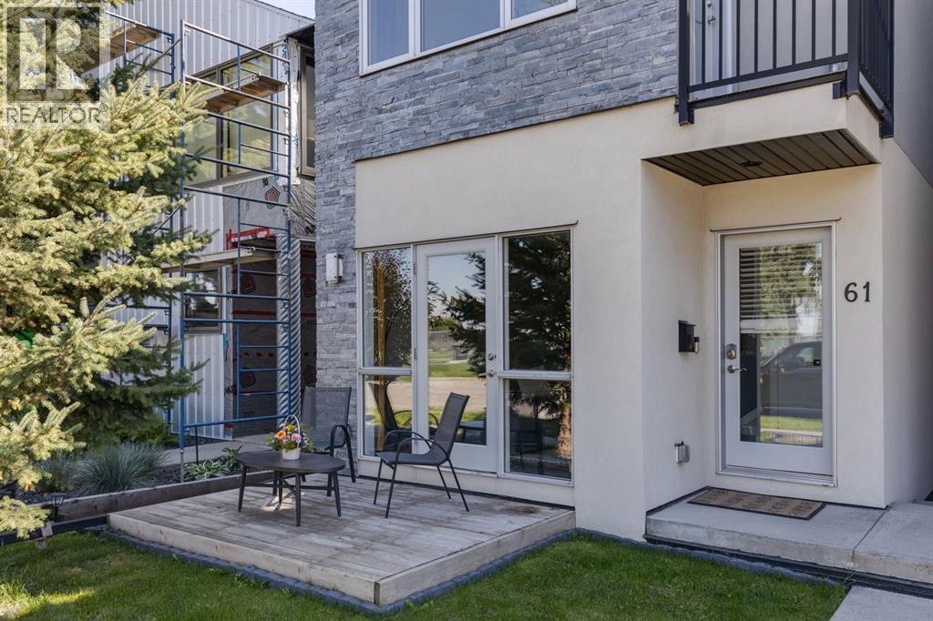 Property at 61 30 Avenue SW image 4