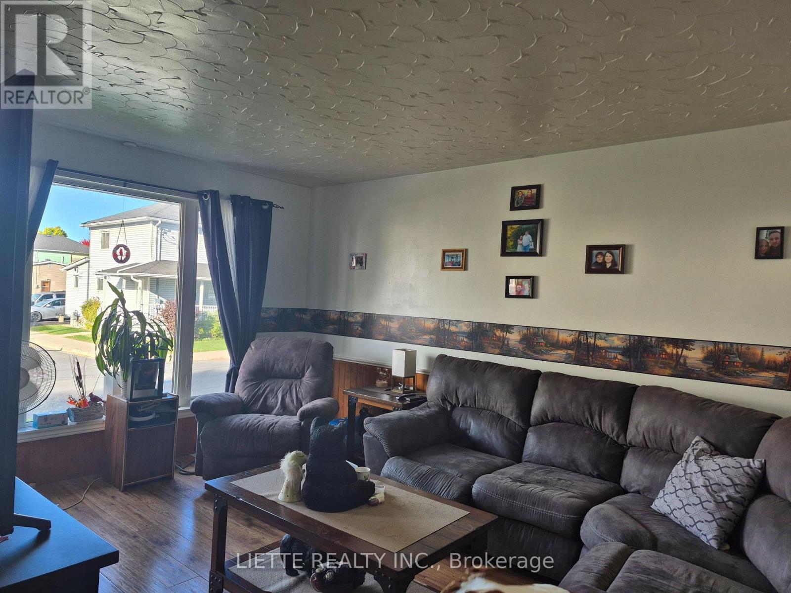 823 Bedford Street, Cornwall, Ontario  K6J 4E9 - Photo 11 - X12469972
