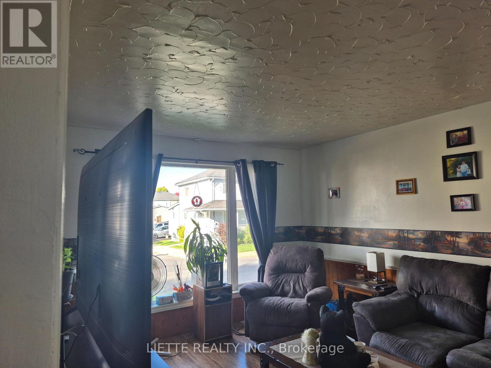 823 Bedford Street, Cornwall, Ontario  K6J 4E9 - Photo 12 - X12469972