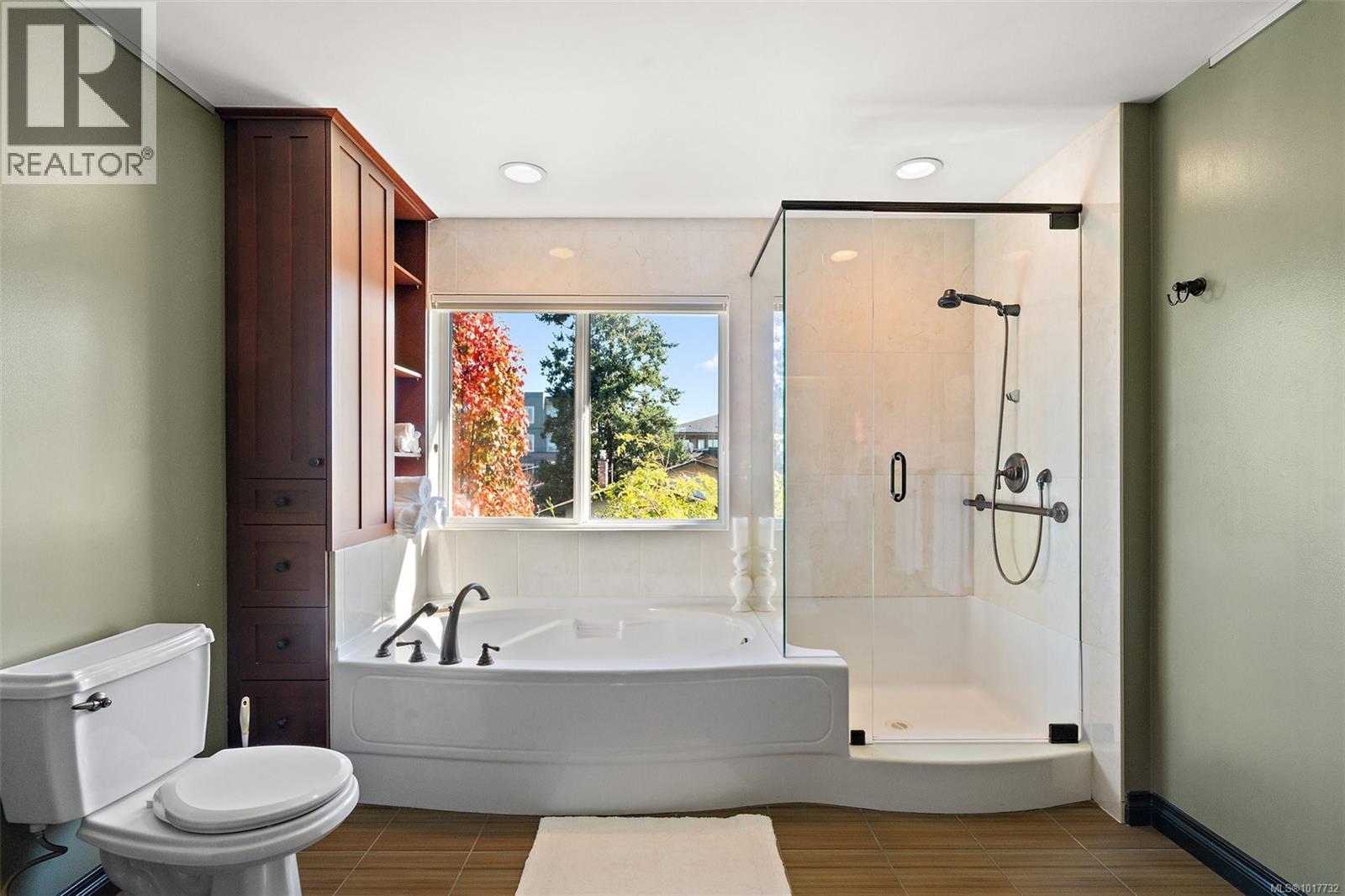 9715 Second St, Sidney, British Columbia  V8L 3E4 - Photo 31 - 1017732