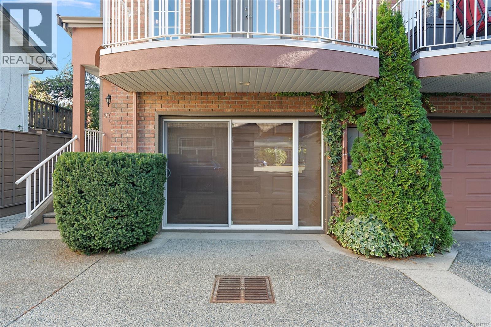 9715 Second St, Sidney, British Columbia  V8L 3E4 - Photo 40 - 1017732