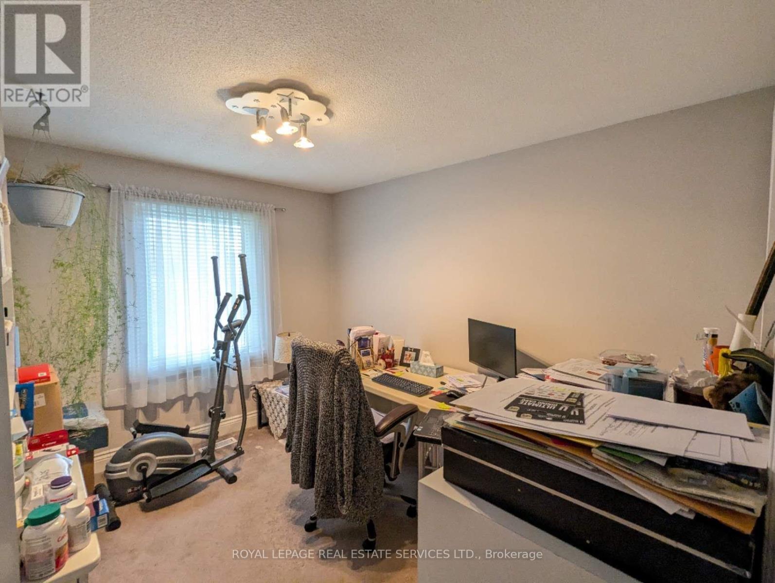 4179 Melia Drive, Mississauga, Ontario  L5C 4J3 - Photo 13 - W12469966