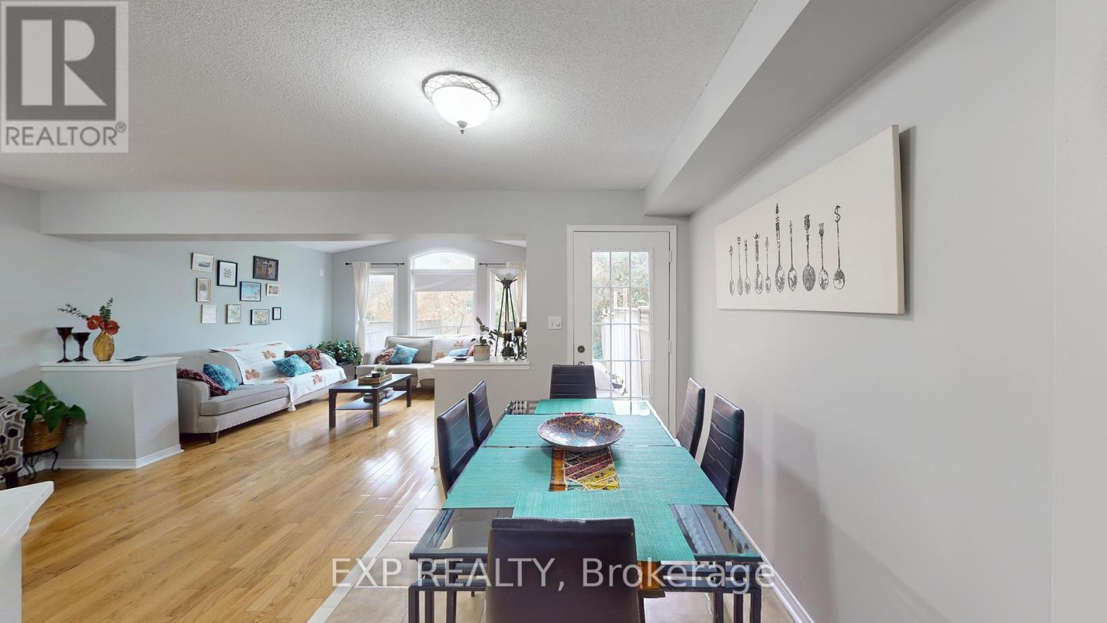3896 Lacman Trail, Mississauga, Ontario  L5M 6N8 - Photo 10 - W12469359