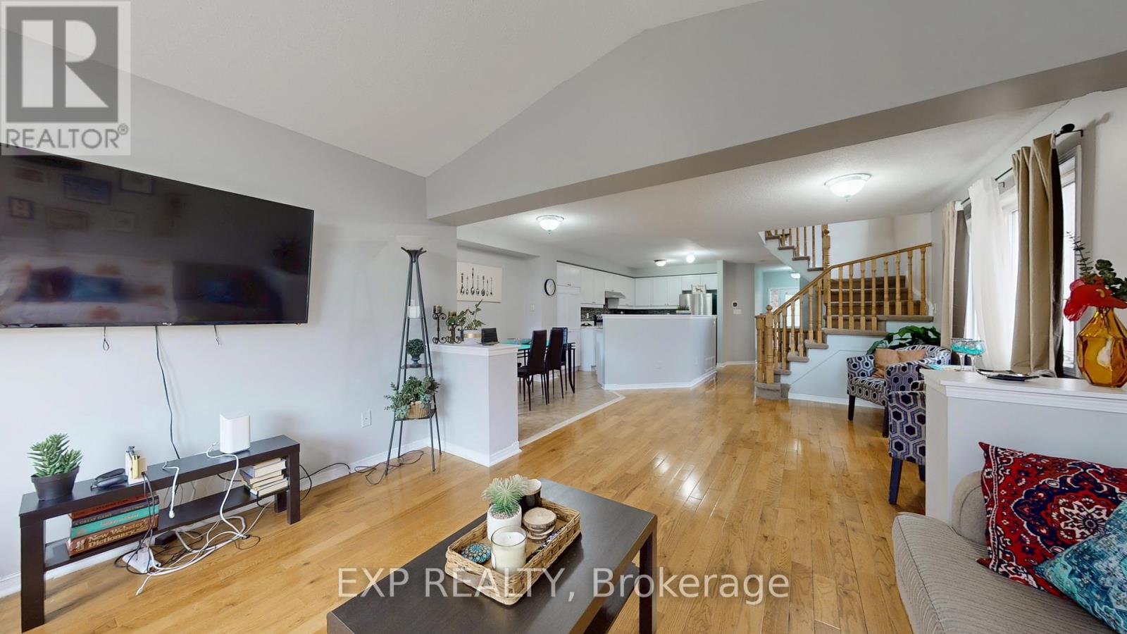 3896 Lacman Trail, Mississauga, Ontario  L5M 6N8 - Photo 8 - W12469359