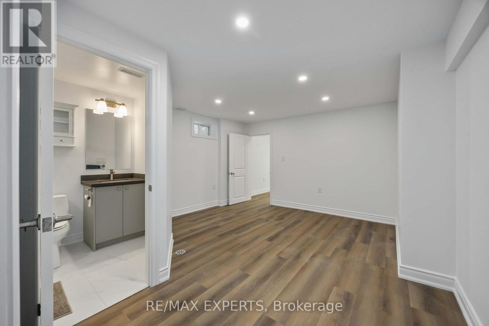 136 Holm Crescent, Markham, Ontario  L3T 5J3 - Photo 21 - N12469983