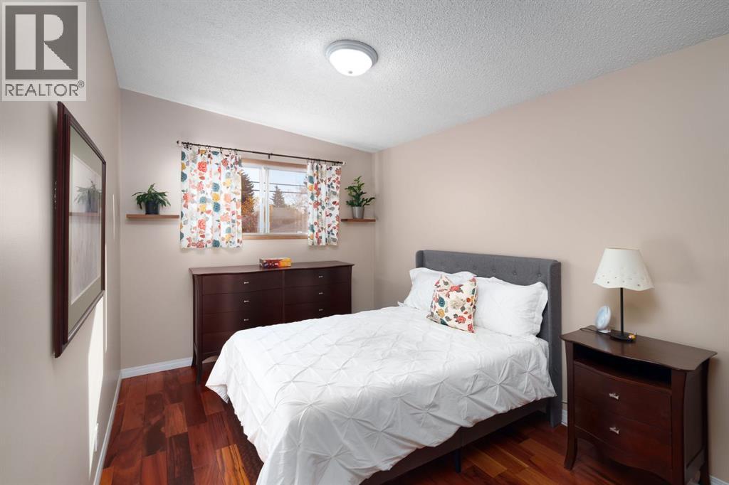 2026 41 Street Se, Calgary, Alberta  T2B 1J1 - Photo 8 - A2264541