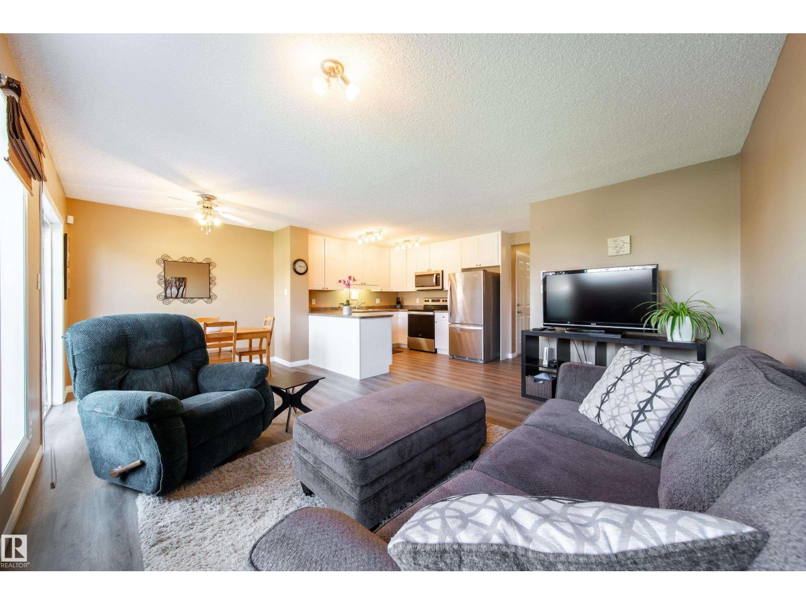 12208 16 Av Sw, Edmonton, Alberta  T6W 1L8 - Photo 9 - E4462529