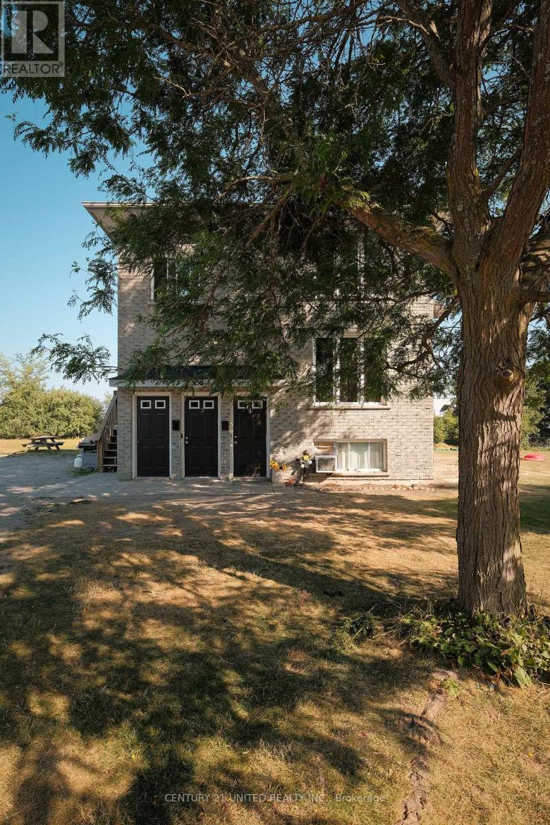 538 Crystal Drive, Peterborough South, Ontario  K9J 8H1 - Photo 2 - X12470028