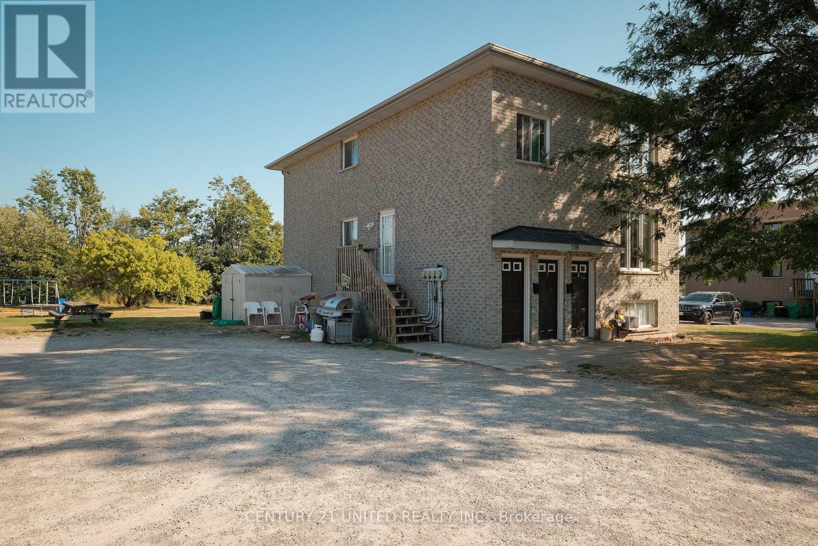 538 Crystal Drive, Peterborough South, Ontario  K9J 8H1 - Photo 3 - X12470028