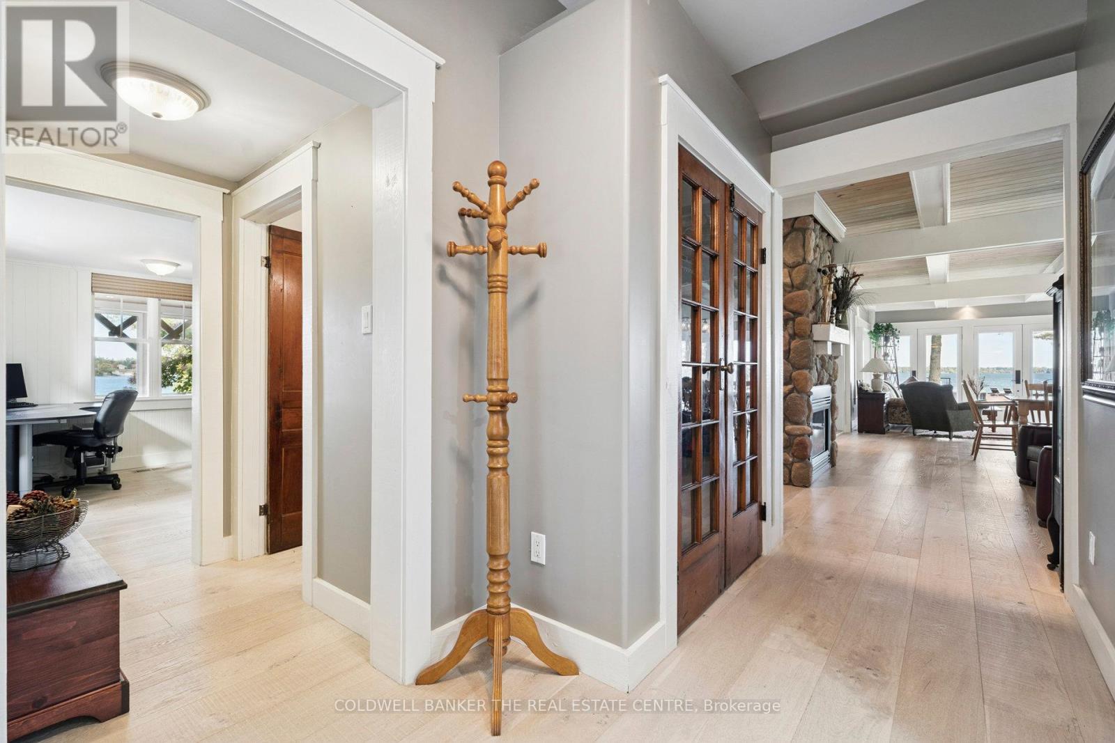 1099 Stoney Point Road, Innisfil, Ontario  L0L 1W0 - Photo 16 - N12458439