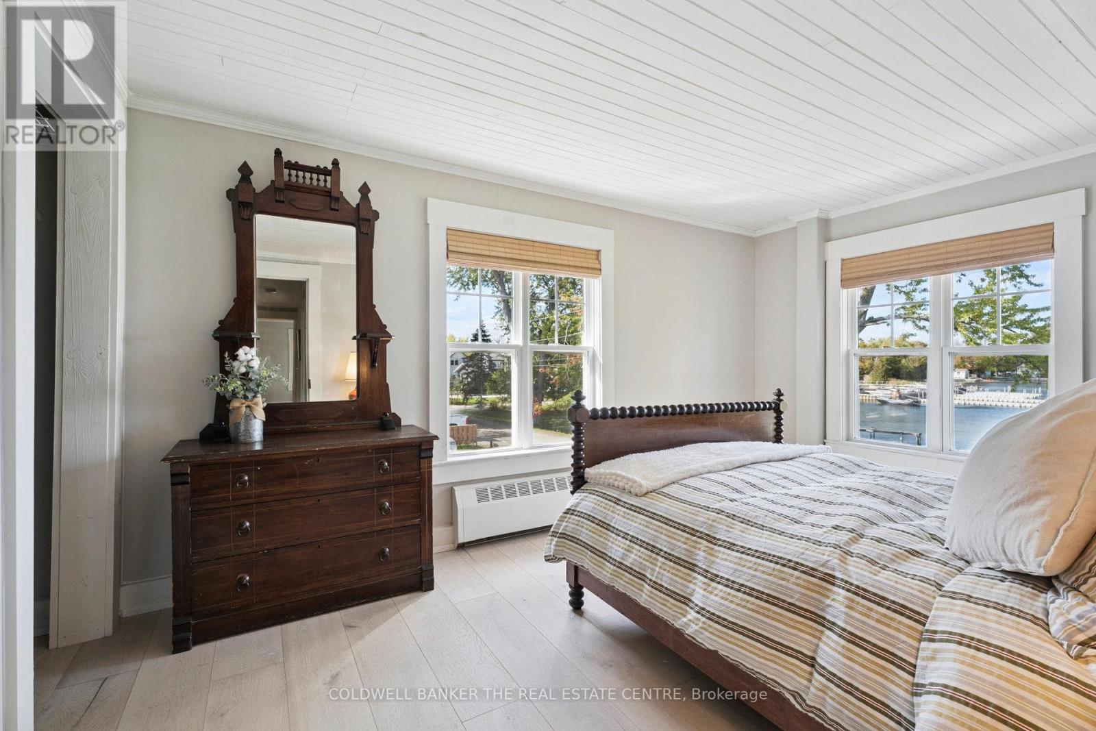 1099 Stoney Point Road, Innisfil, Ontario  L0L 1W0 - Photo 22 - N12458439