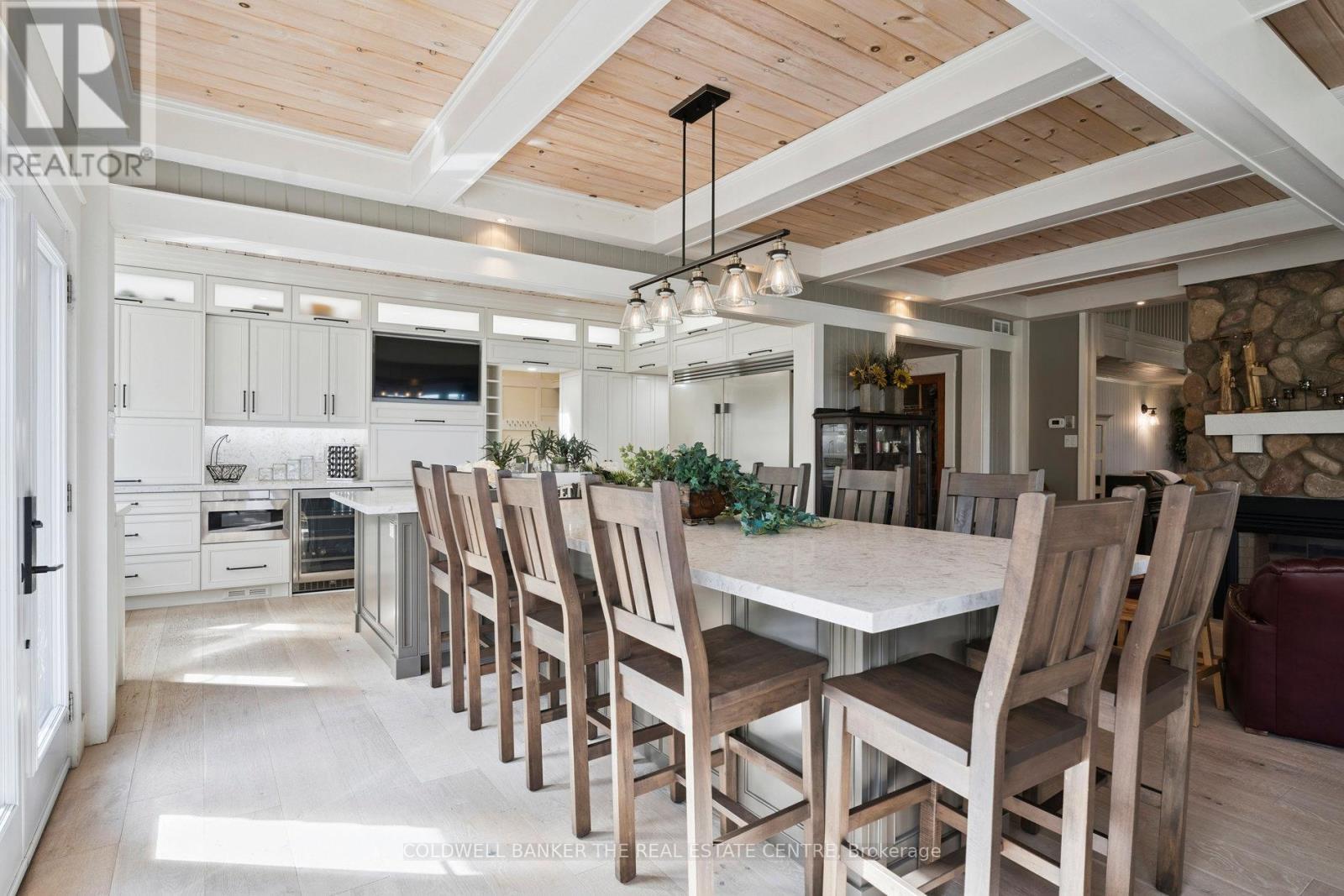 1099 Stoney Point Road, Innisfil, Ontario  L0L 1W0 - Photo 9 - N12458439