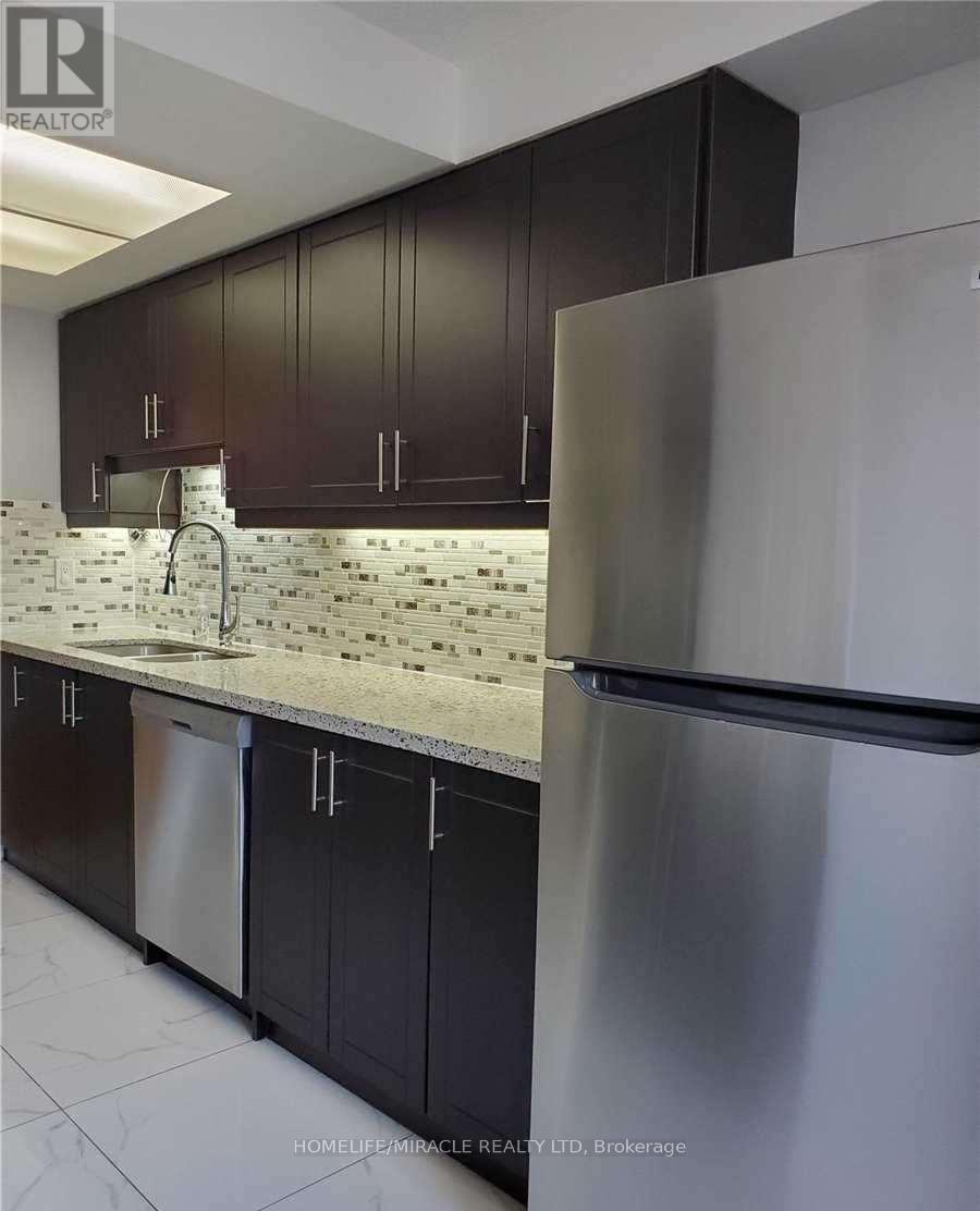 1412 - 5 LISA STREET, Brampton, Ontario