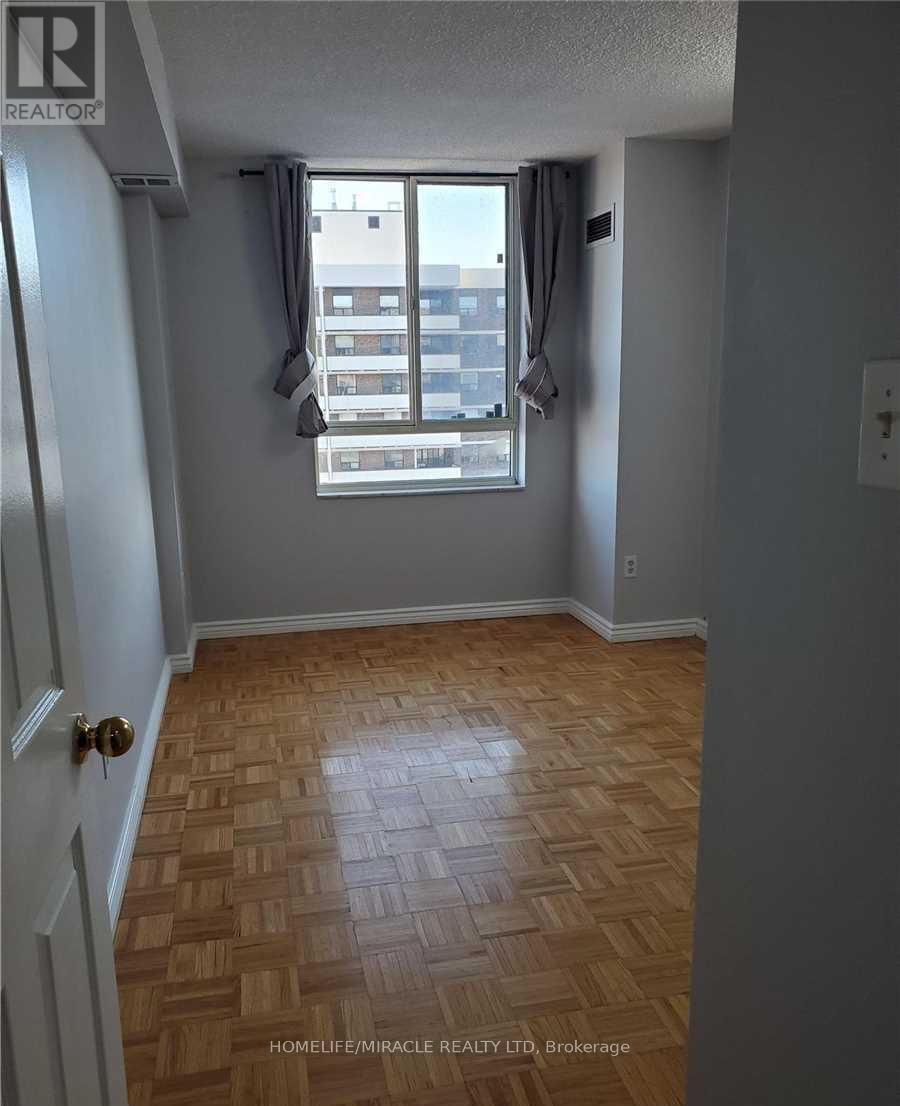 1412 - 5 Lisa Street, Brampton, Ontario  L6T 4T4 - Photo 3 - W12469968