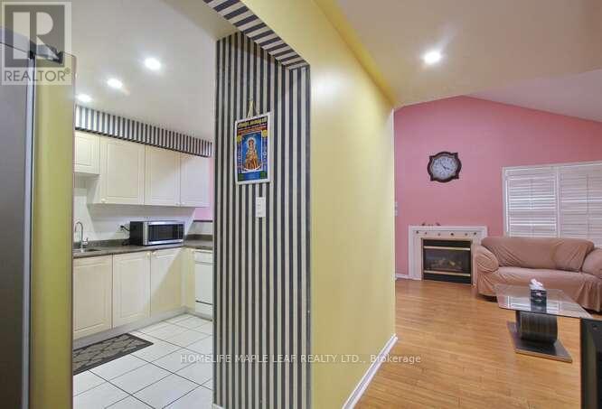 153 Cordgrass Crescent, Brampton, Ontario  L6R 2A1 - Photo 12 - W12469979