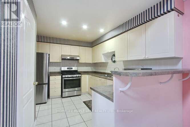 153 Cordgrass Crescent, Brampton, Ontario  L6R 2A1 - Photo 18 - W12469979