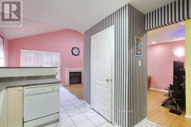 153 Cordgrass Crescent, Brampton, Ontario  L6R 2A1 - Photo 21 - W12469979