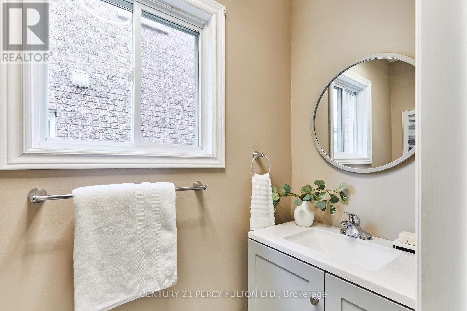 29 Archbury Circle, Caledon, Ontario  L7E 2H7 - Photo 20 - W12469987