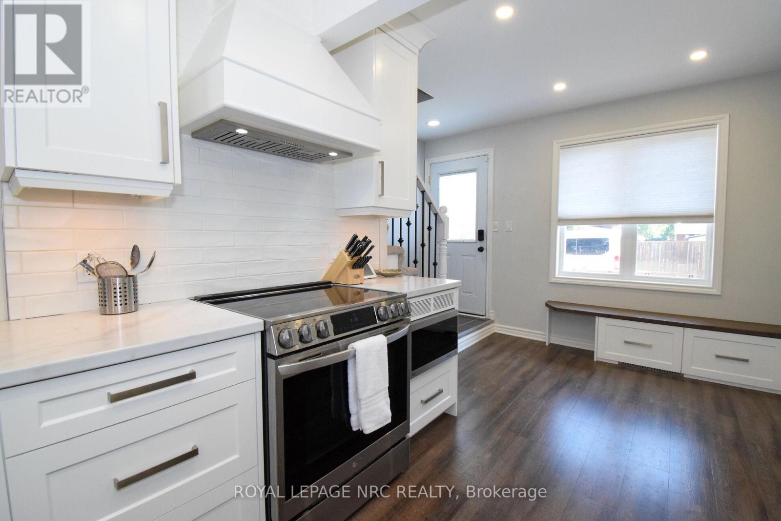 128 Haig Street, St. Catharines, Ontario  L2R 6L2 - Photo 10 - X12470006