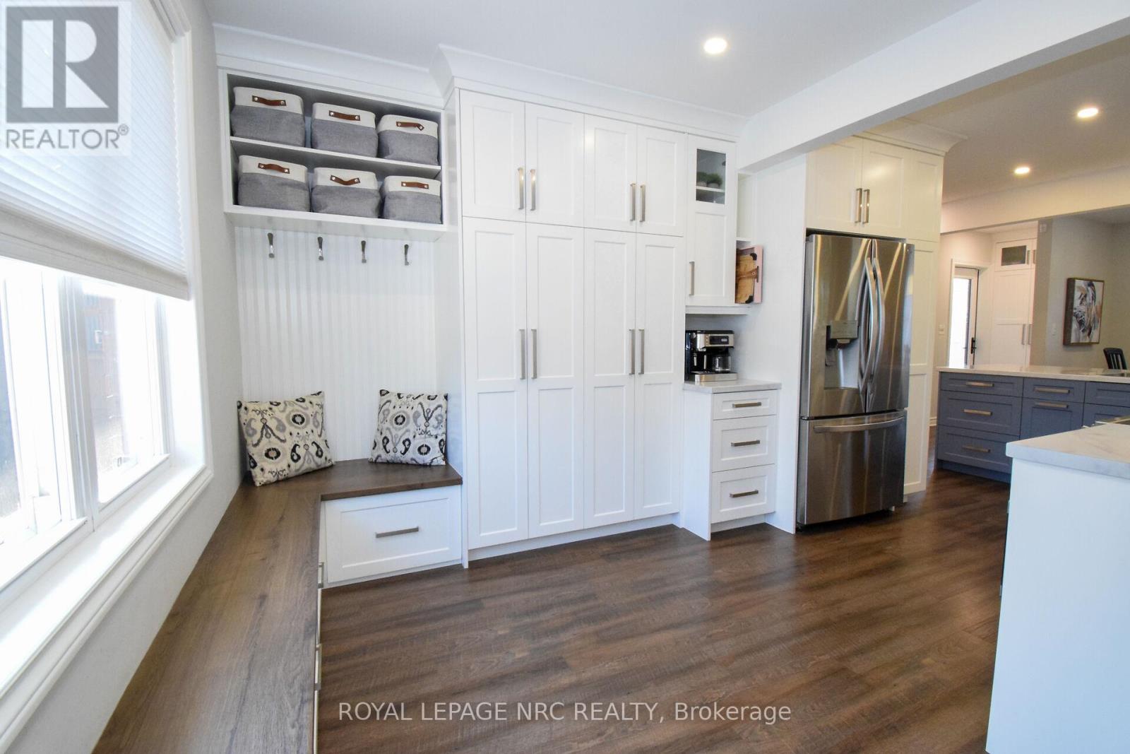 128 Haig Street, St. Catharines, Ontario  L2R 6L2 - Photo 12 - X12470006
