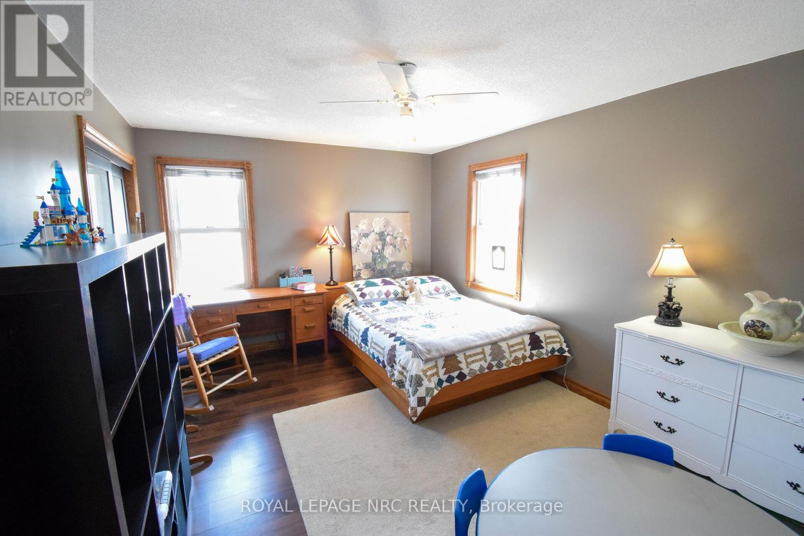 128 Haig Street, St. Catharines, Ontario  L2R 6L2 - Photo 25 - X12470006