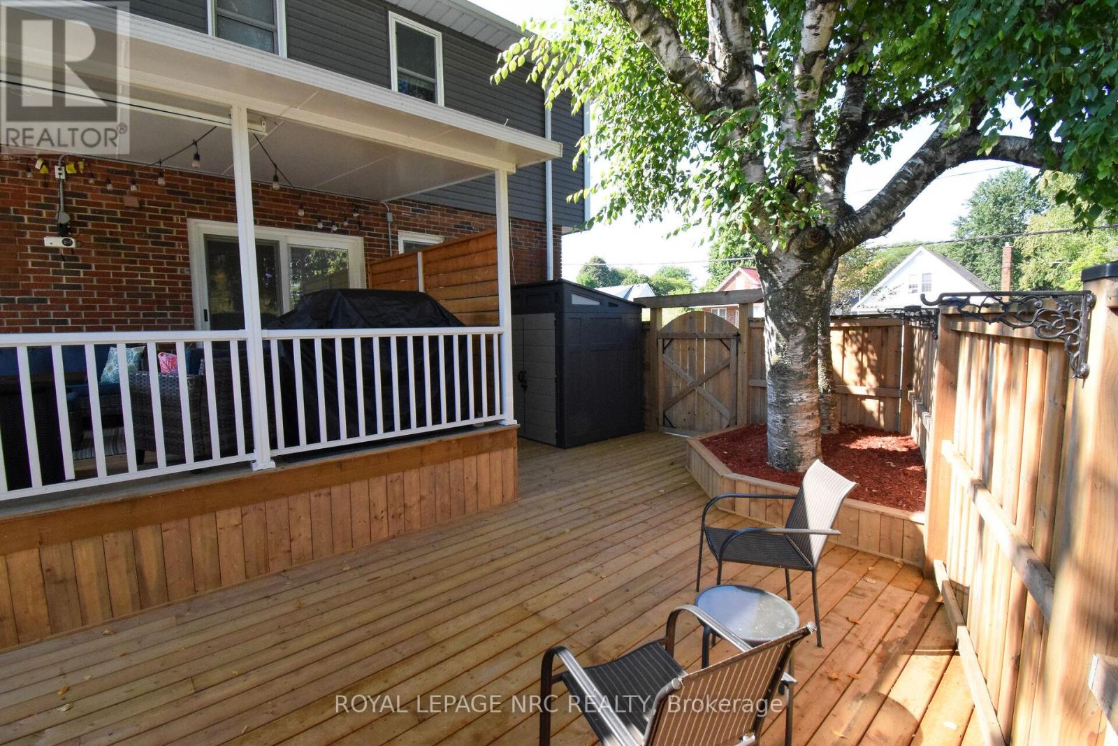 128 Haig Street, St. Catharines, Ontario  L2R 6L2 - Photo 44 - X12470006