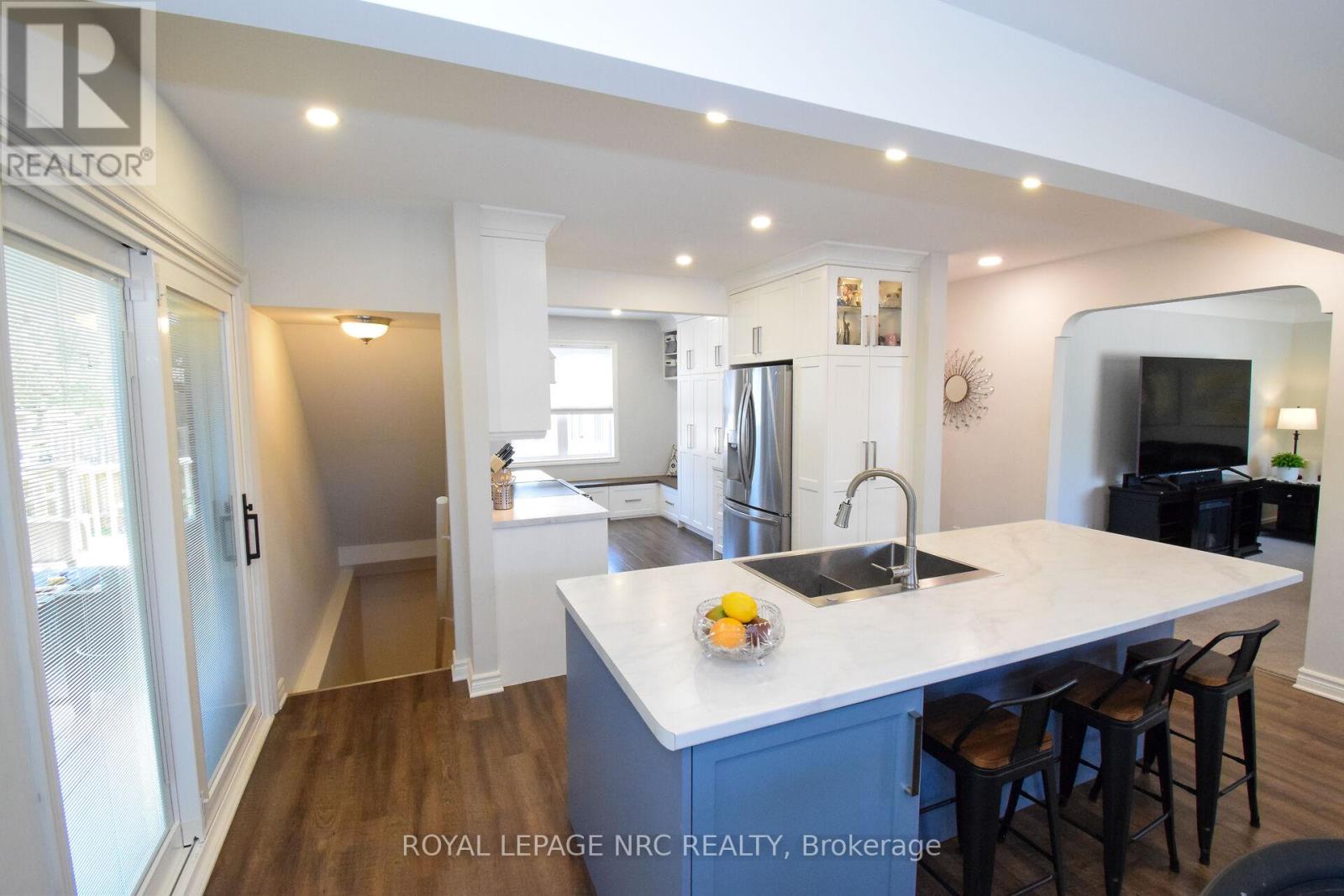 128 Haig Street, St. Catharines, Ontario  L2R 6L2 - Photo 6 - X12470006
