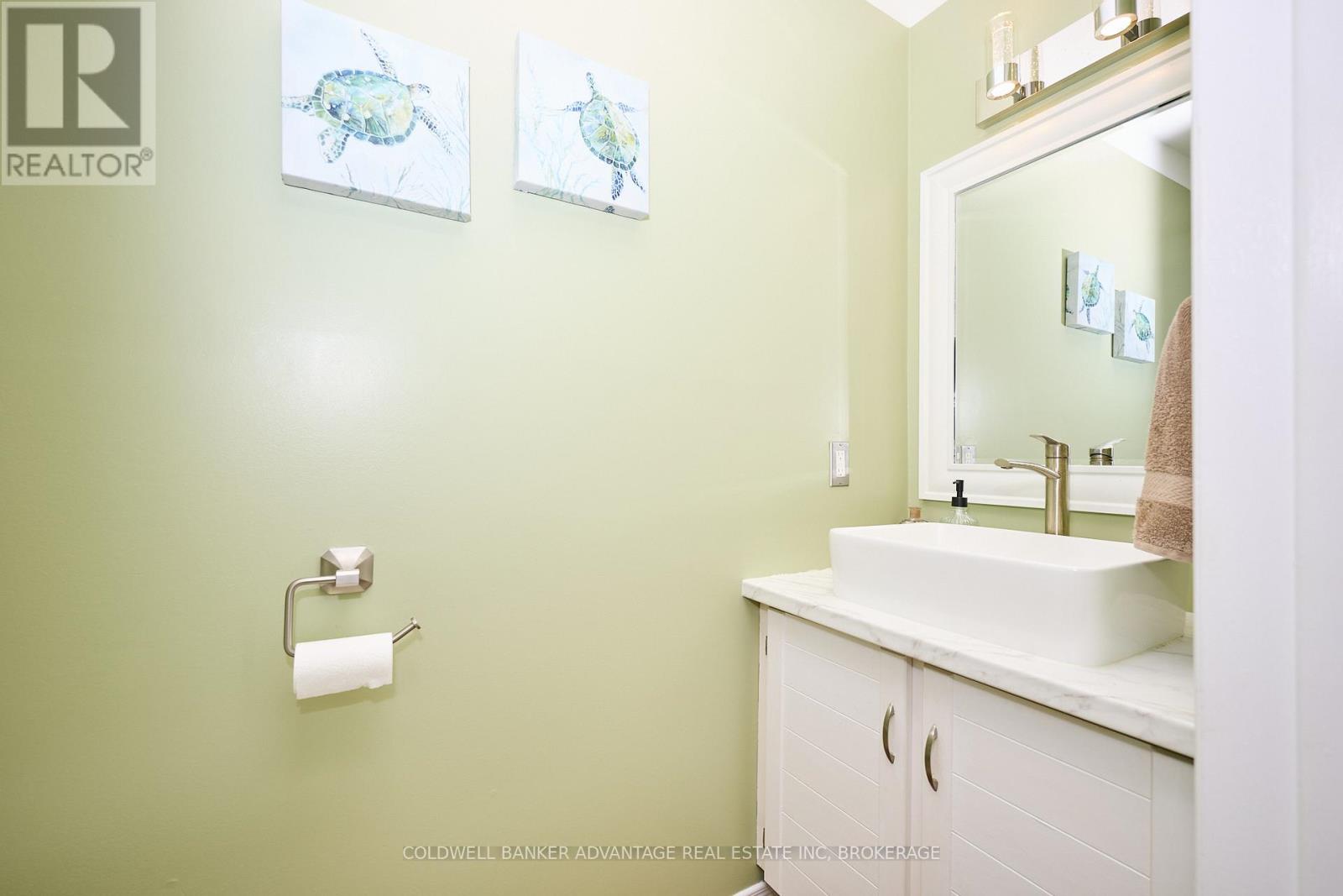 33 Naples Court, Thorold, Ontario  L2V 4S7 - Photo 24 - X12470018