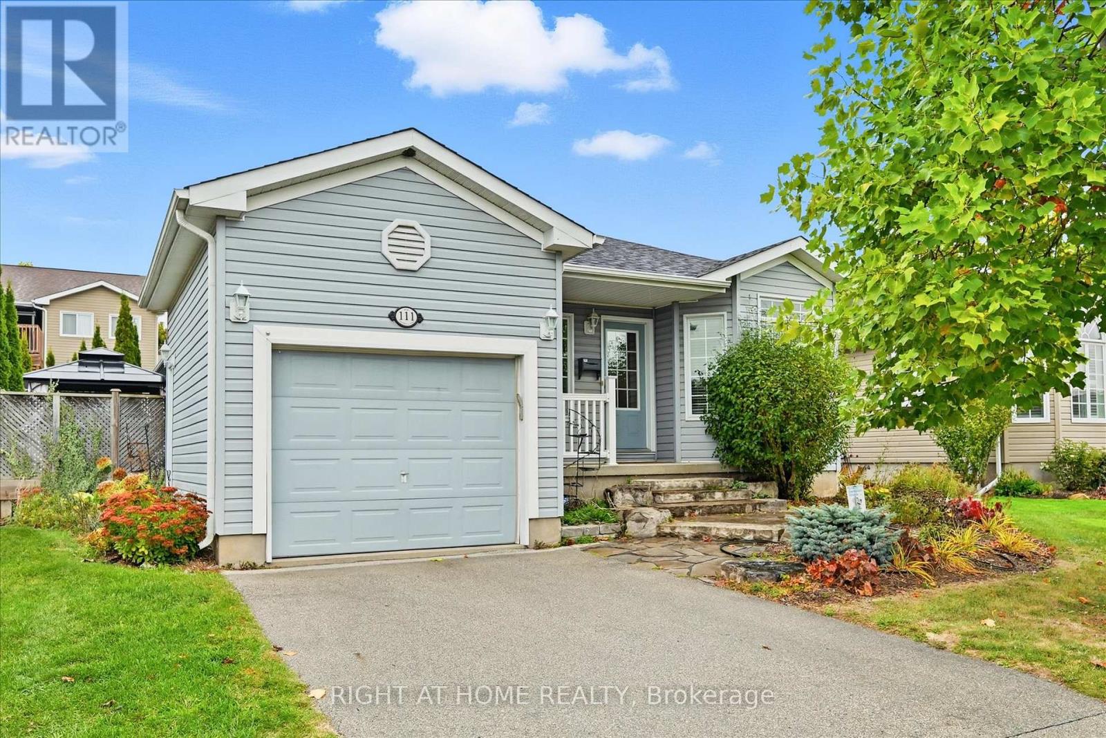 111 GRACEHILL CRESCENT, Hamilton, Ontario